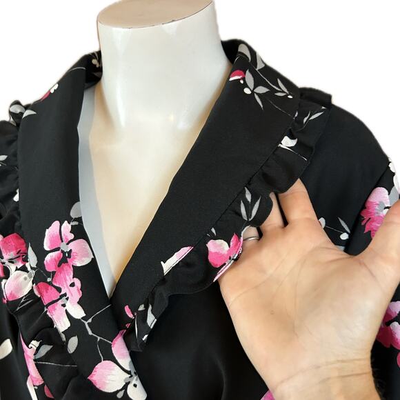 1970s Black Pink Floral Ruffled Maxi Wrap Dress / Large * - Picture 2 of 4